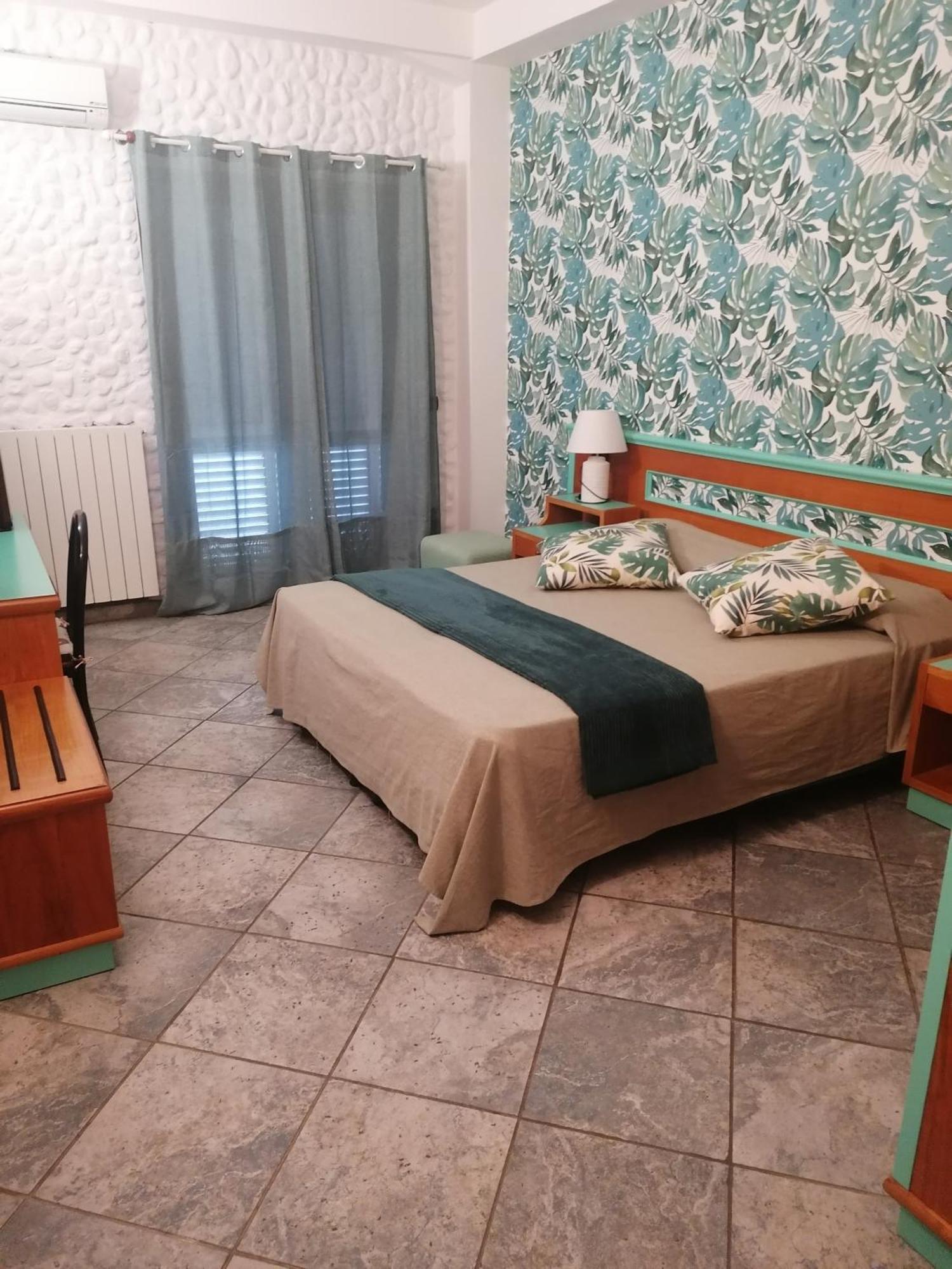 Esperia Hotel
