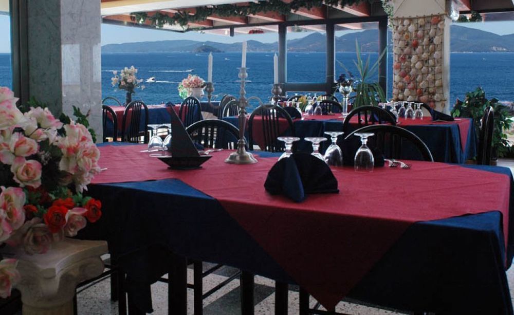 Esperia Hotel 3*
